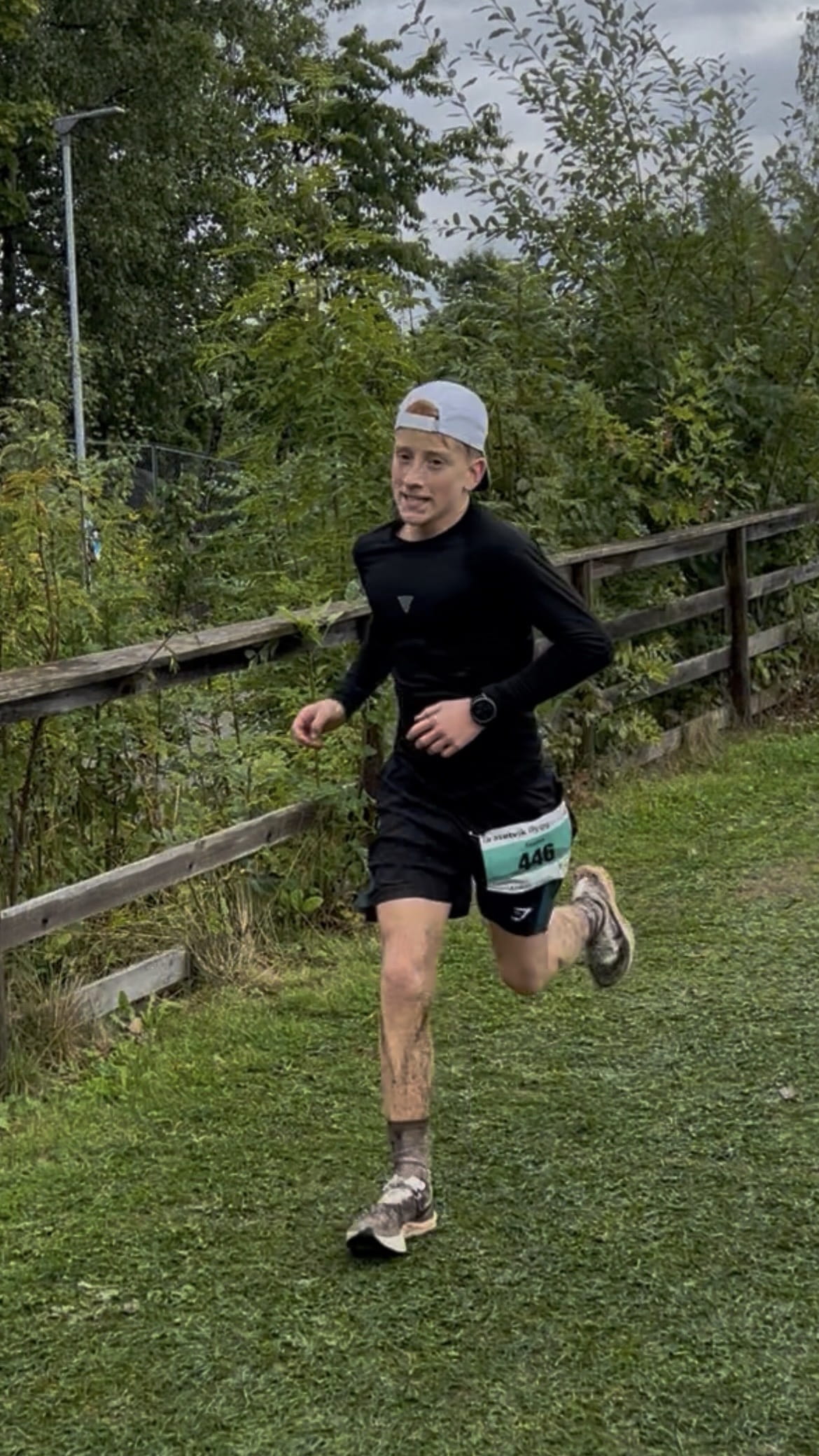 Teodor running
